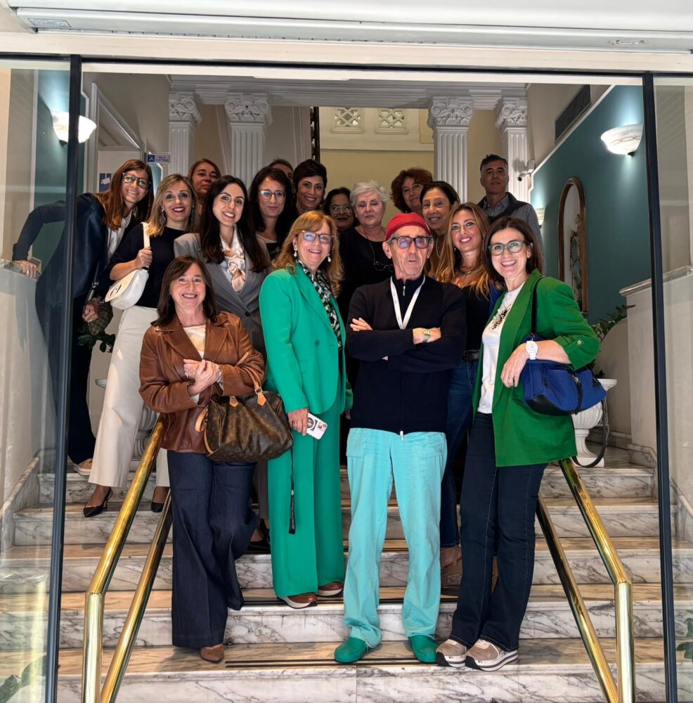 OK 5e3058d7 3566 4d77 81a5 2a6ed5acc48c 986x1000